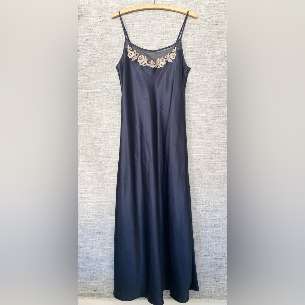 Vintage Jones New York slip dress nightie nightgown midnight navy blue satin